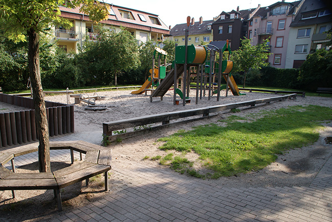 Spielplatz Grünstreifen zwischen Marienstraße und WilhelmstraßeDSC